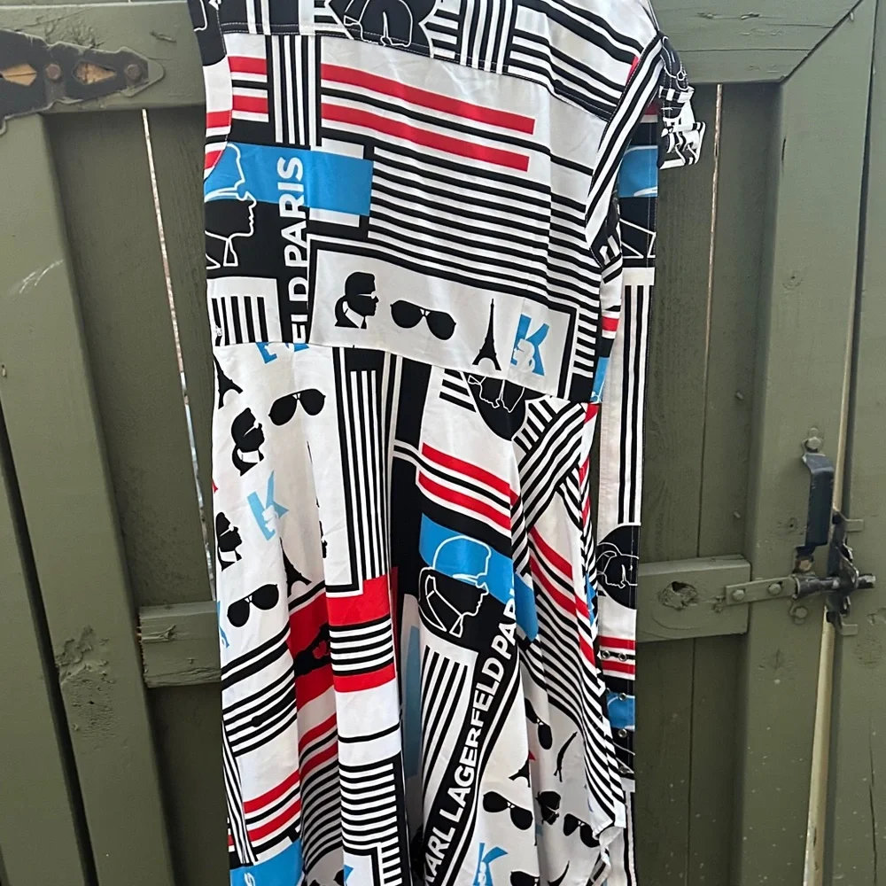 Karl Lagerfeld Black White Red Blue Graphic Panel Dress - Picture 9 of 11